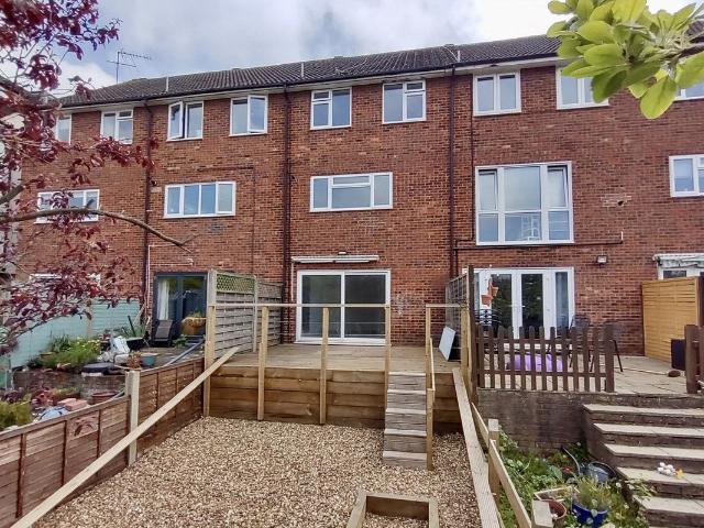 House for rent in Hammerfield, Pouchen End