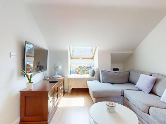 Apartment for rent in Streatham, Greater London