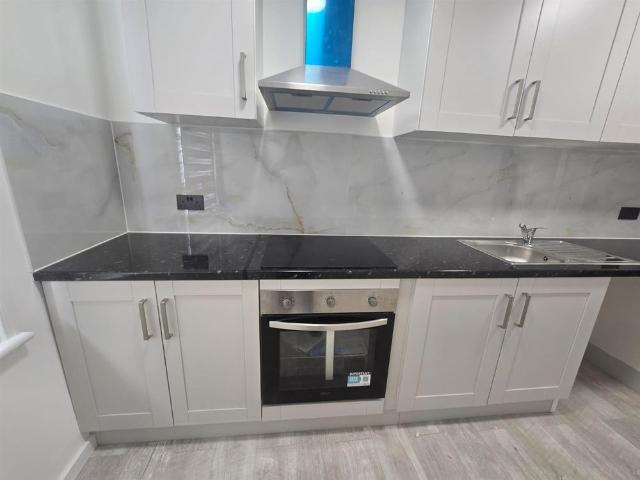 Studio for rent in London Borough of Lambeth, Greater London