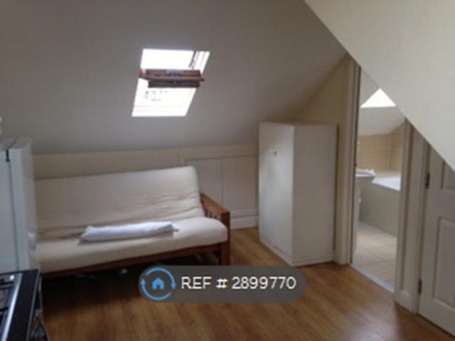 Studio for rent in Streatham, Greater London