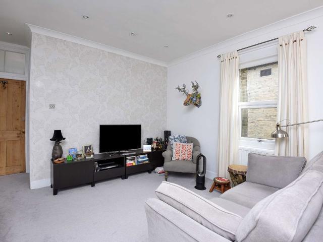 Apartment for rent in Streatham, Greater London