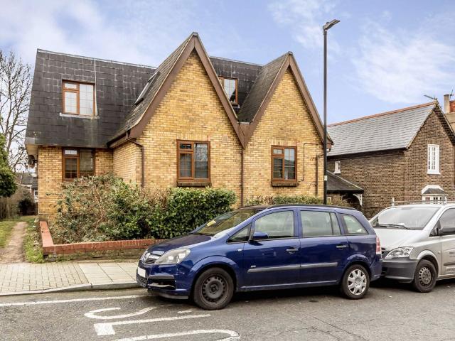 Apartment for rent in Streatham, Greater London