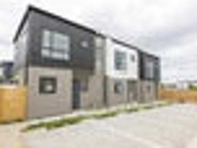Townhouse for rent in Sunnyhills, Howick