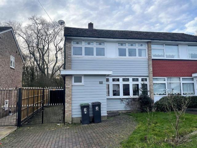 House for rent in Chigwell Row, Epping Forest