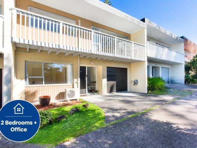Apartment for rent in Sunnynook, Devonport-Takapuna