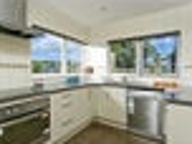 House for rent in Sunnynook, Oroua County