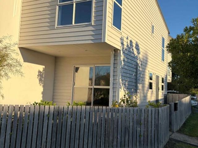 House for rent in Wairau Valley