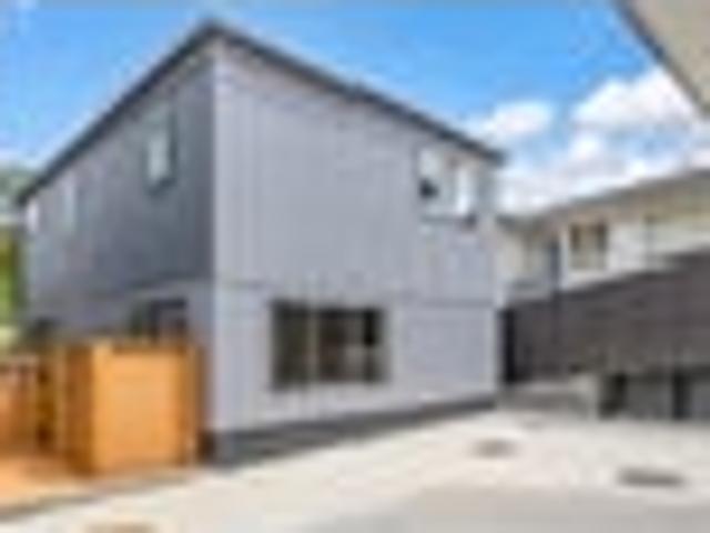 House for rent in Sunnynook, Oroua County