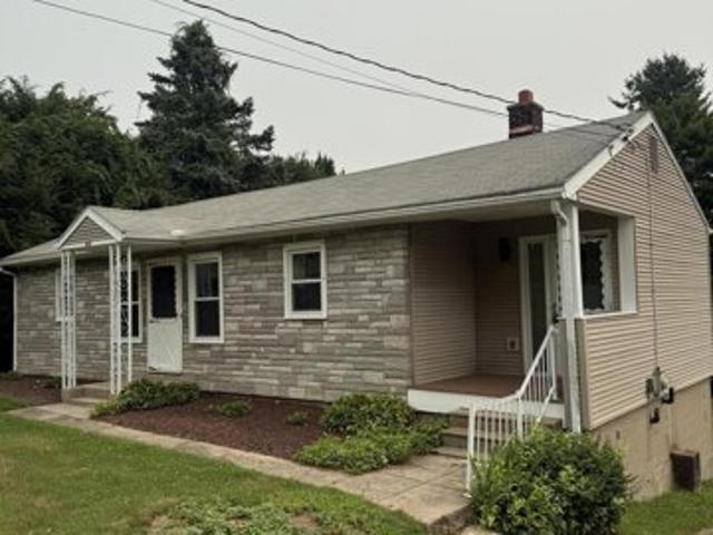 House for sale in Oakville, Watertown