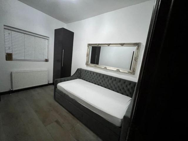 Room for rent in London Borough of Redbridge, Greater London
