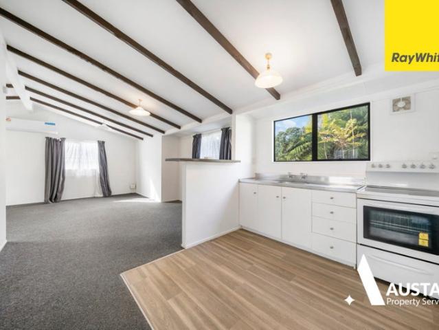 House for rent in Oratia