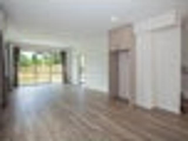 Townhouse for rent in Sunnyvale, Henderson-Massey