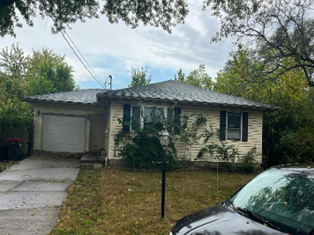 House for sale in Brooklawn, Pekin