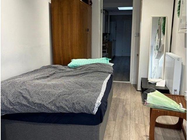 Studio for rent in Melbourne, Chelmsford