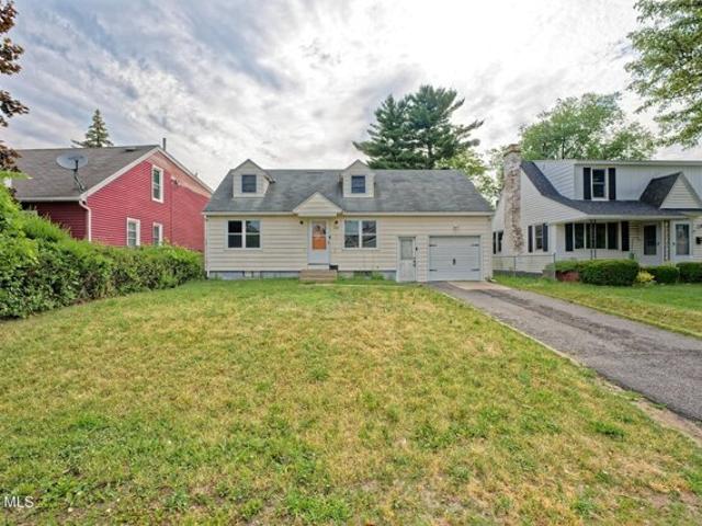 House for sale in Schenectady