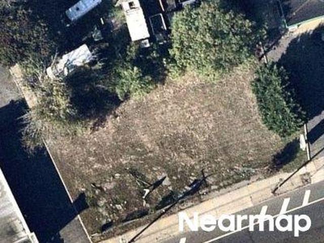 Property for sale in Babylon, New York