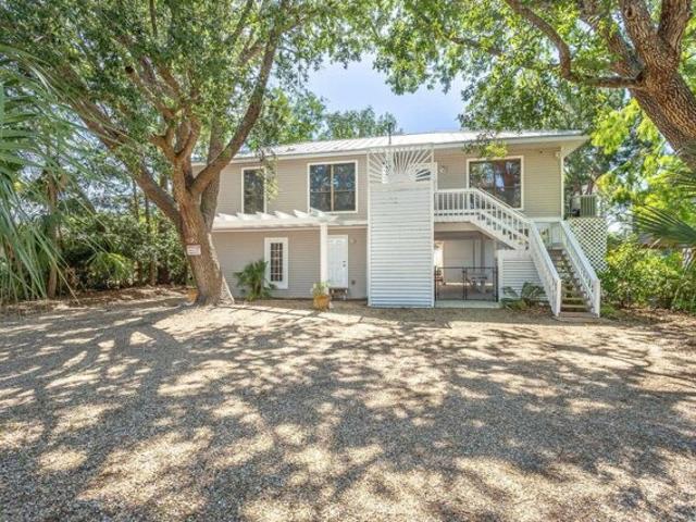 House for sale in Panacea