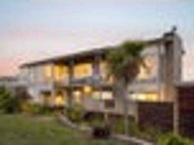 House for sale in Chaslands, Canterbury