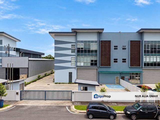 Warehouse for rent in Seksyen 35, Shah Alam