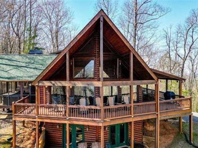 House for sale in Blue Ridge