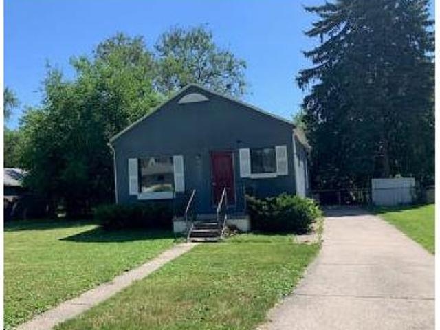 House for sale in Warren