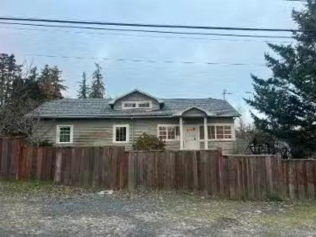 House for sale in West Linn
