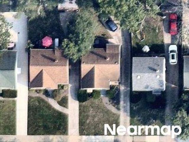 House for sale in Beachwood