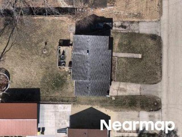 House for sale in Mchenry, Illinois