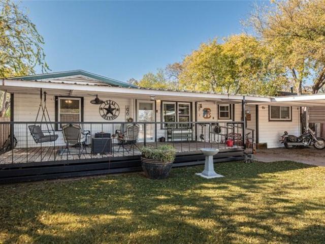 House for sale in Taylor, Texas