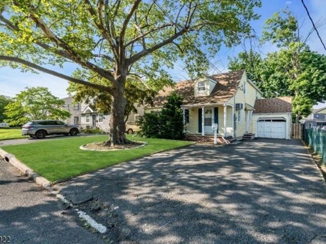 House for sale in Clark