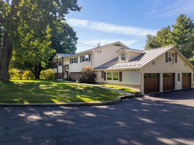 House for sale in Killington Heights, Rutland County