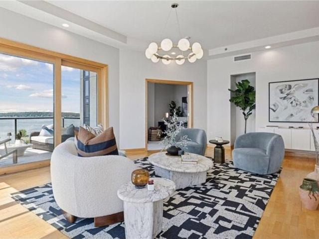 Condo for sale in Spring Park