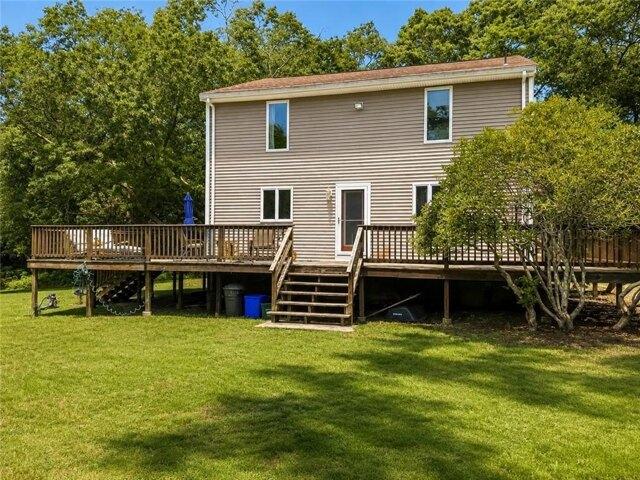 House for sale in Portsmouth, Rhode Island