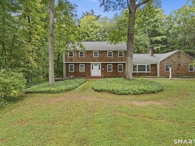 House for sale in Simsbury, Capitol Planning Region