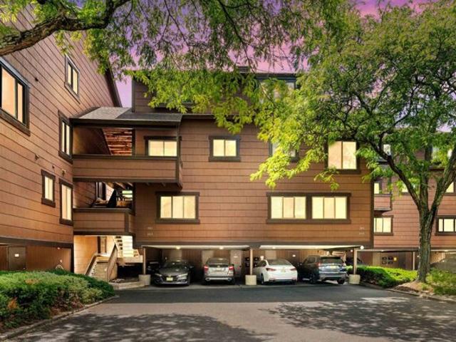 House for sale in Hudson, New Jersey