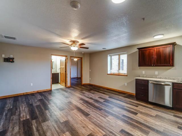 Apartment for rent in Neillsville, Clark County