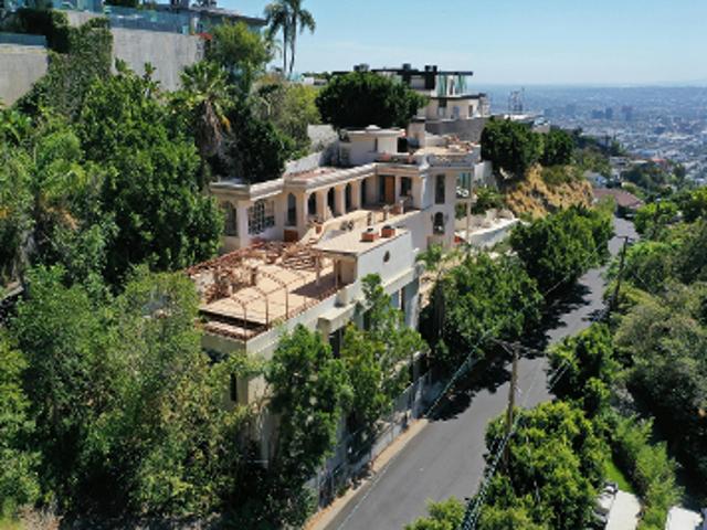House for sale in Los Angeles, Los Angeles County