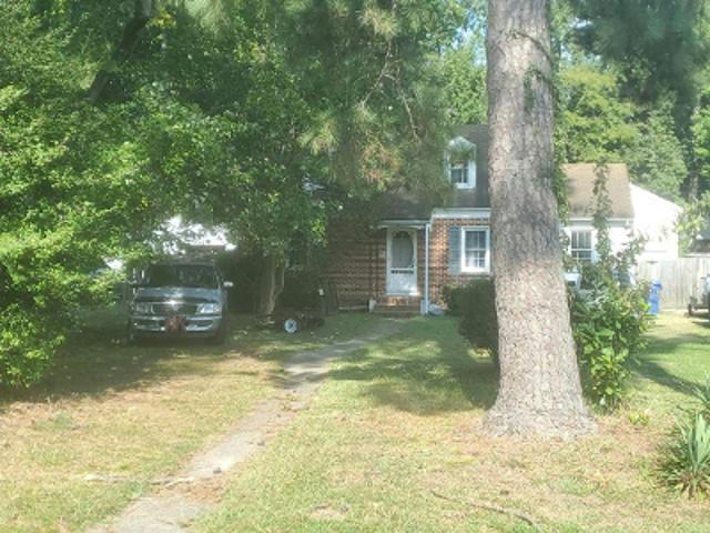 House for sale in Lakeside, Newport News