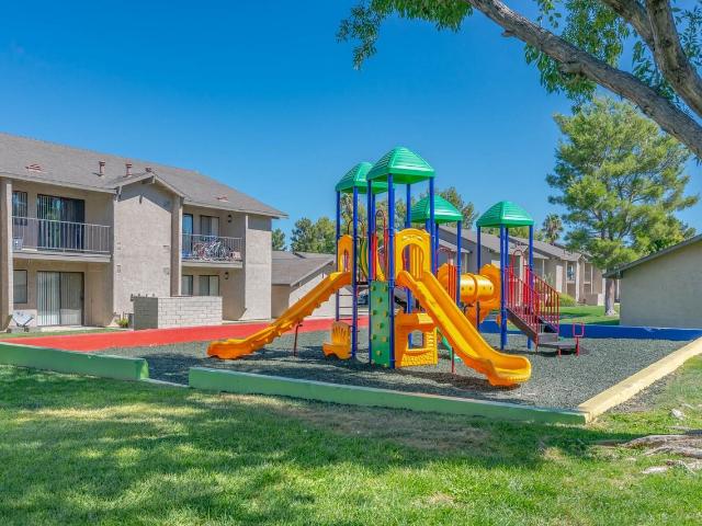 Apartment for rent in Lancaster, California