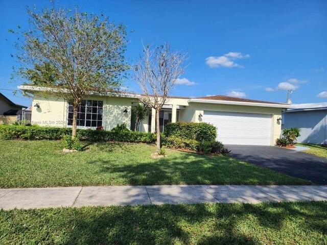 House for sale in Sunrise