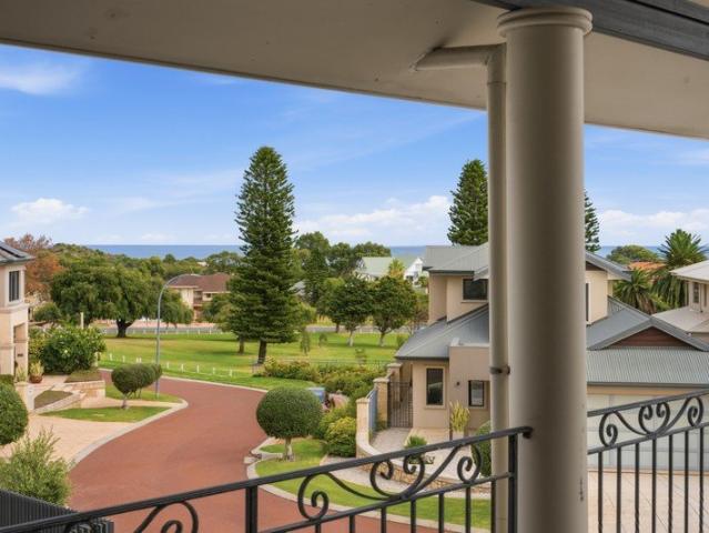 House for sale in Kallaroo, Western Australia