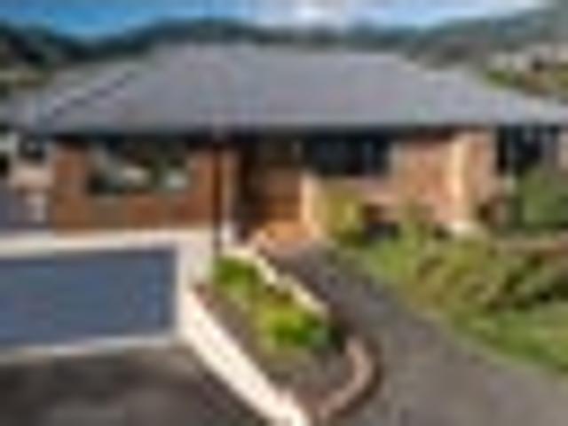 House for sale in Enner Glynn