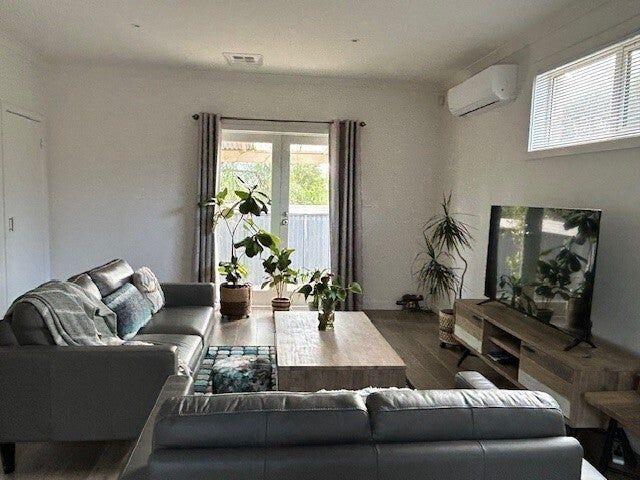 Room for rent in Camerons Creek, Victoria