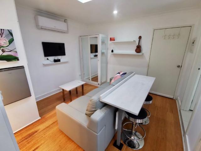 Room for rent in Camerons Creek, Victoria