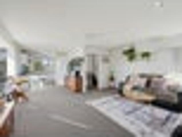 House for sale in Chaslands, Canterbury