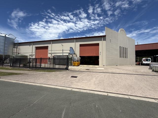 Warehouse for rent in Warana Industrial Area, Sunshine Coast Regional