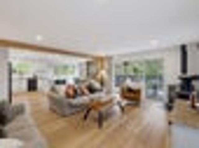 House for sale in Chaslands, Canterbury
