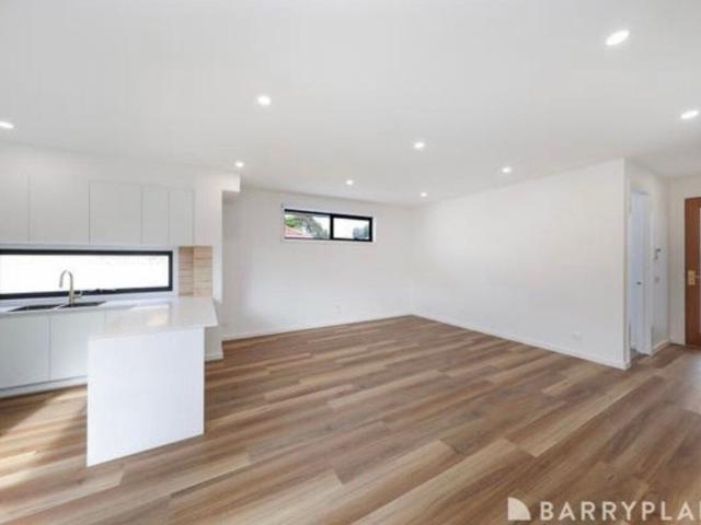 Room for rent in Camerons Creek, Victoria
