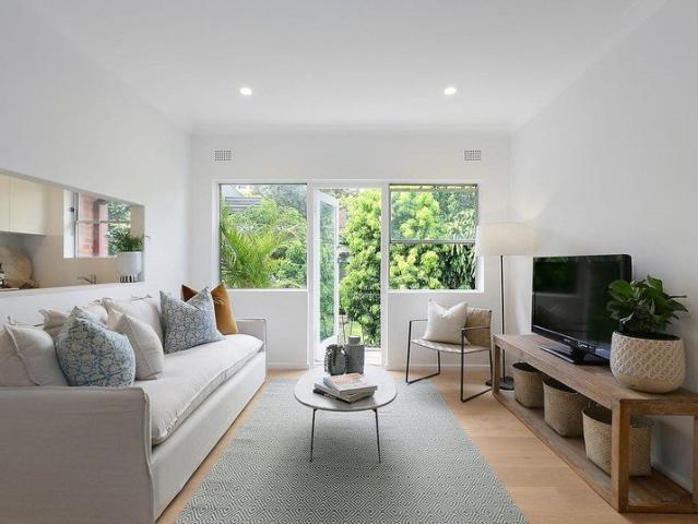 Apartment for sale in Lower North Shore, Sydney