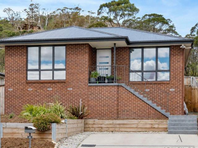 House for sale in Olive Grove Estate, Hobart